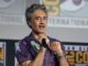 Taika Waititi answering questions at comc con