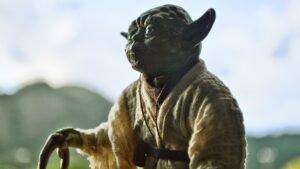 A low level shot of a yoda toy to make it look like it's real. E.T.